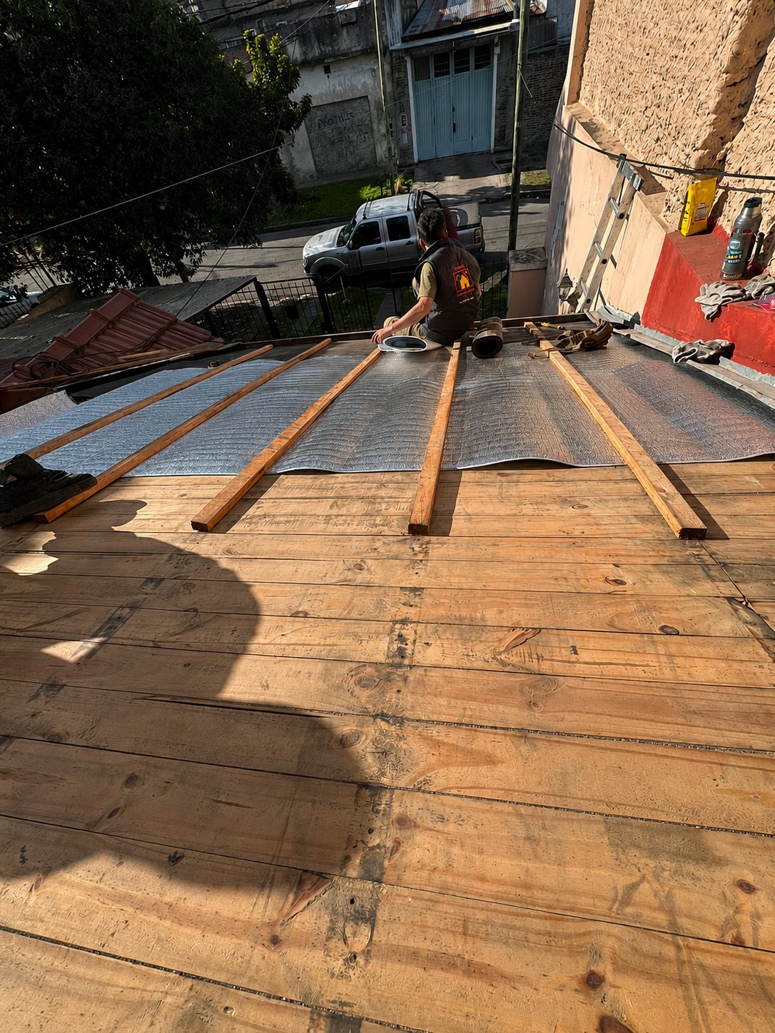 Aislación y preparación de cubierta en obra